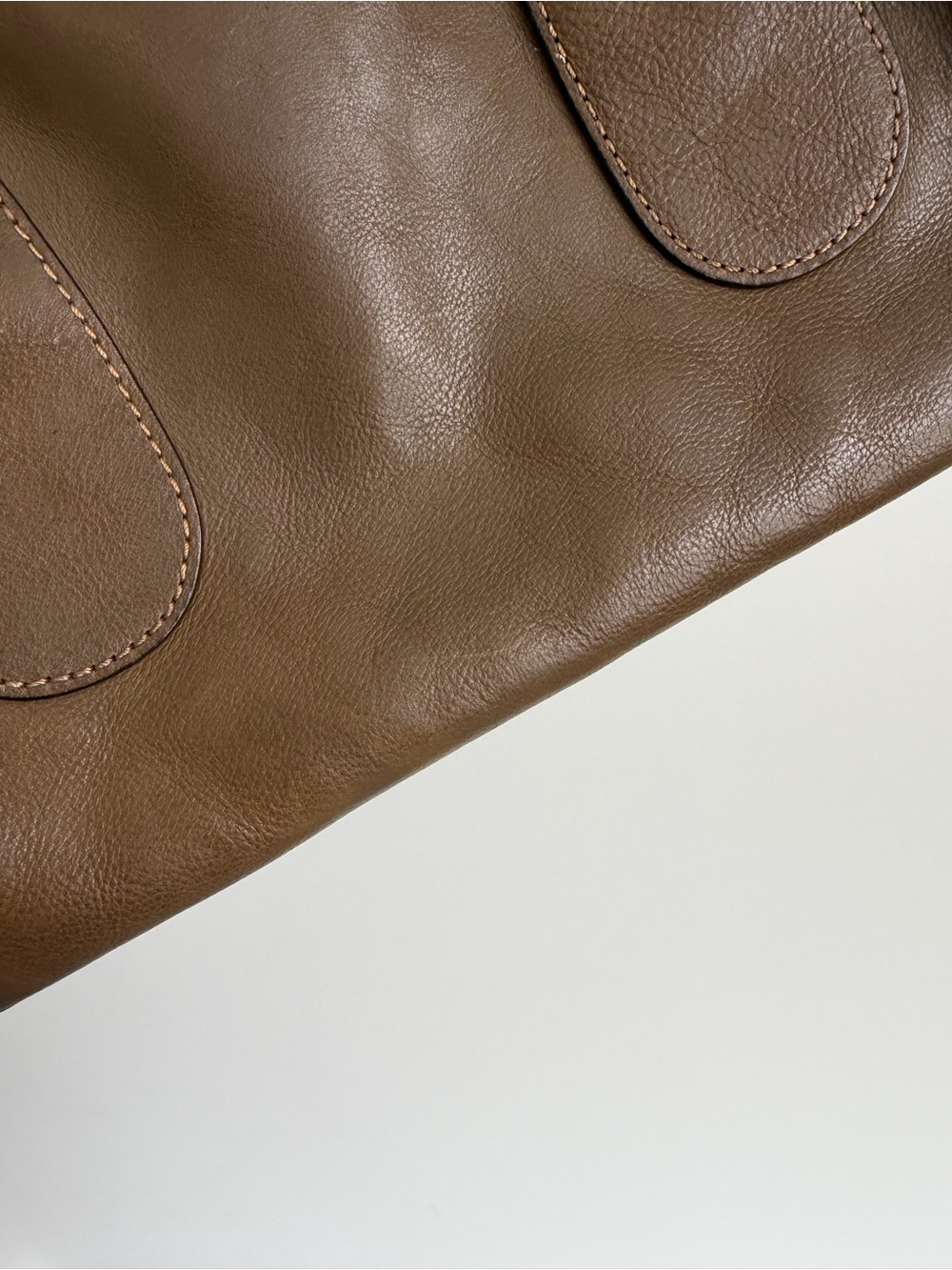 Banana Republic Classic Brown Leather Satchel Handbag - Picture 9 of 16